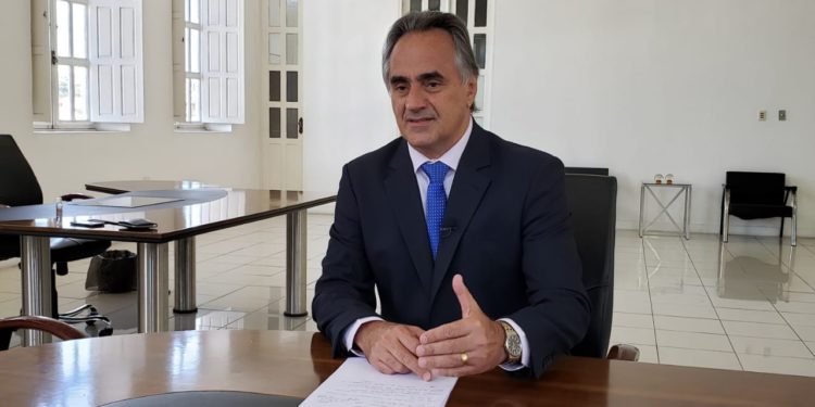 Luciano Cartaxo determina suspensão temporária de pagamentos que 1.462 micro e pequenos empresários precisariam fazer ao Banco Cidadão