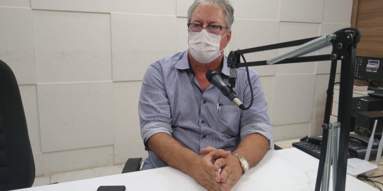 COVID-19: Secretário de Saúde de João Pessoa erra na dose, chama evangélicos de palhaços e defende prisão de religiosos