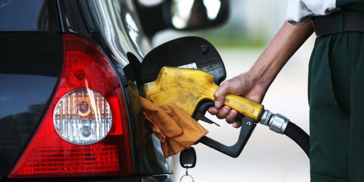 Pesquisa identifica preço da gasolina oscilando entre R$ 6,37 e R$ 6,66 em João Pessoa